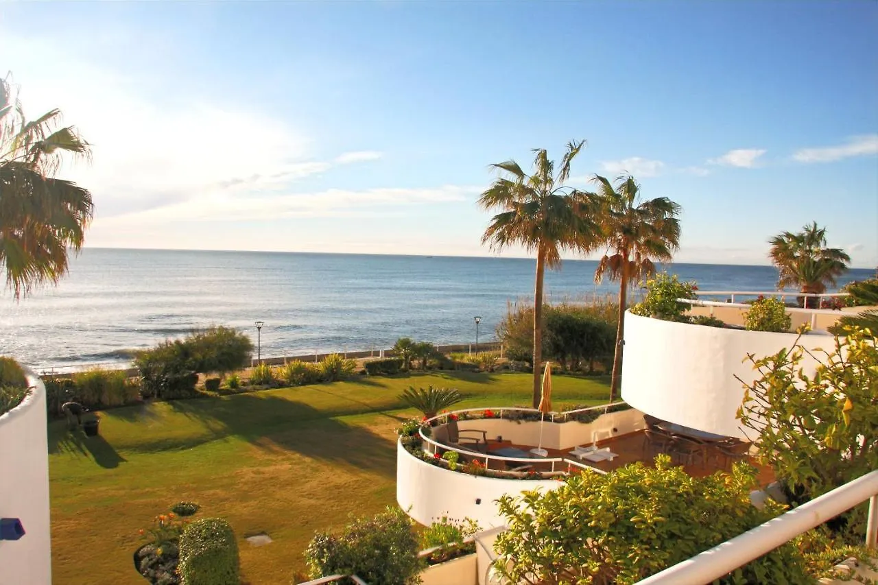 Seaside Vista Terrace: Panoramic Costa del Sol Retreat Apartment Estepona