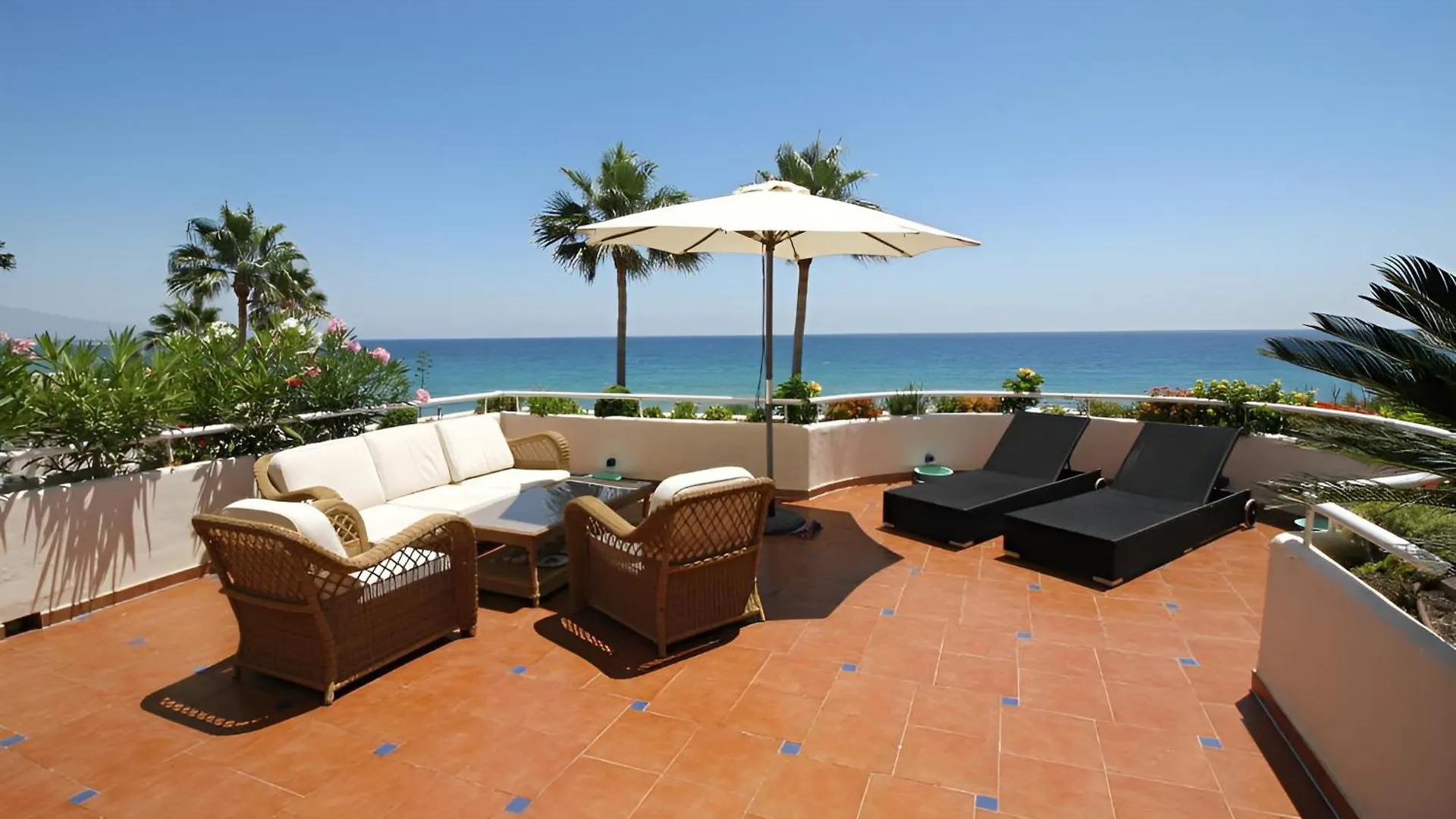 Stunning Unobstructed 180 Degree Sea View Apartment With 100 Square Meters Terrace - Costa Del Sol - Estepona